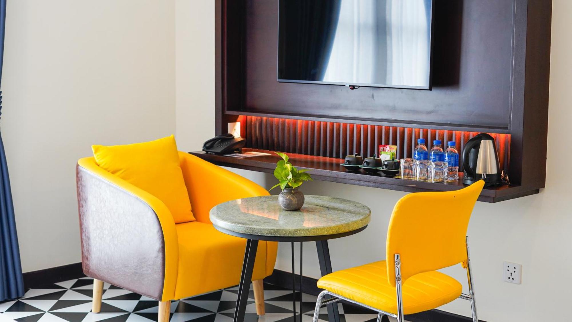 The Twizt - Lifestyle Hostel & Hotel Siem Reap Esterno foto