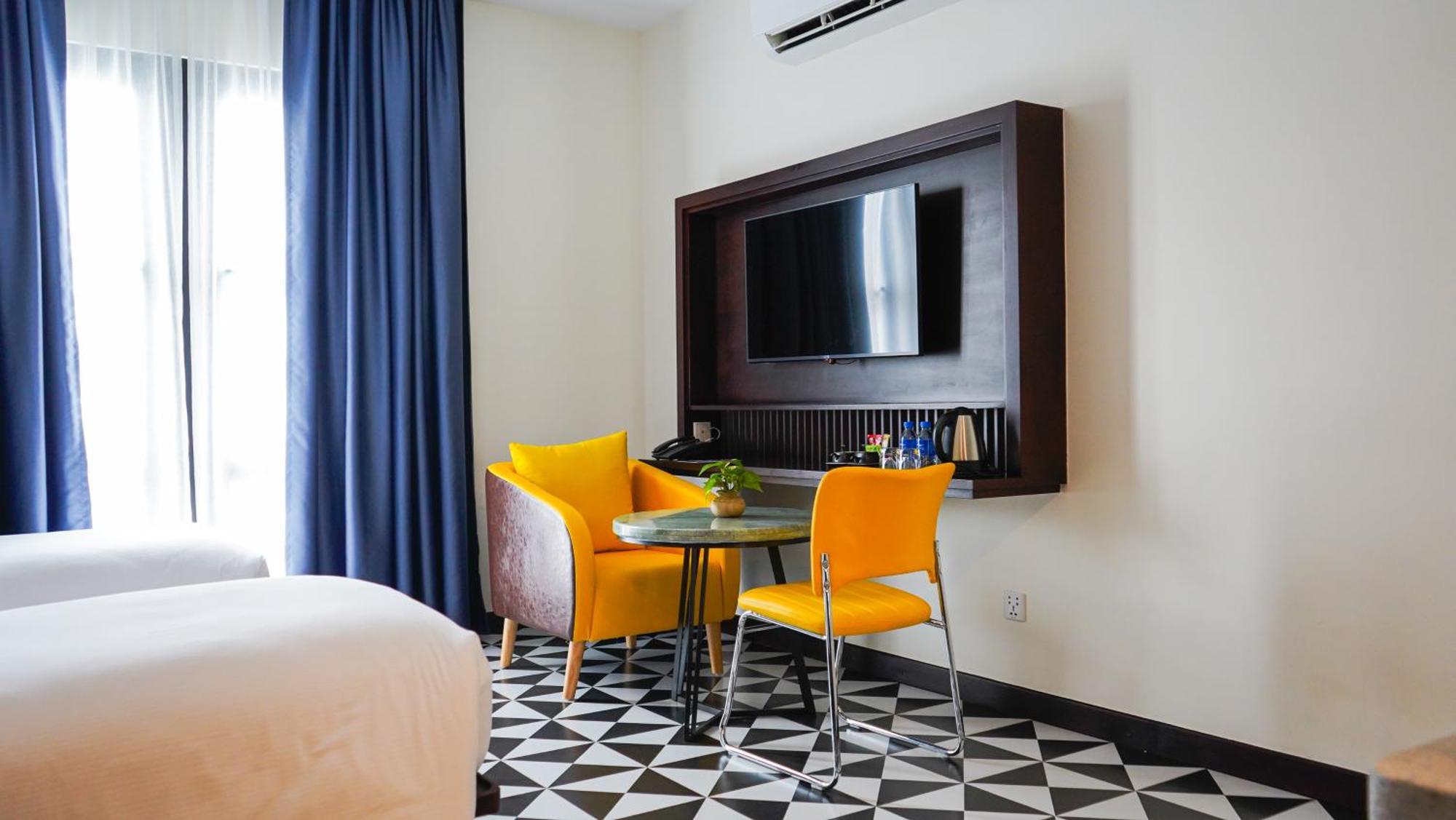 The Twizt - Lifestyle Hostel & Hotel Siem Reap Esterno foto