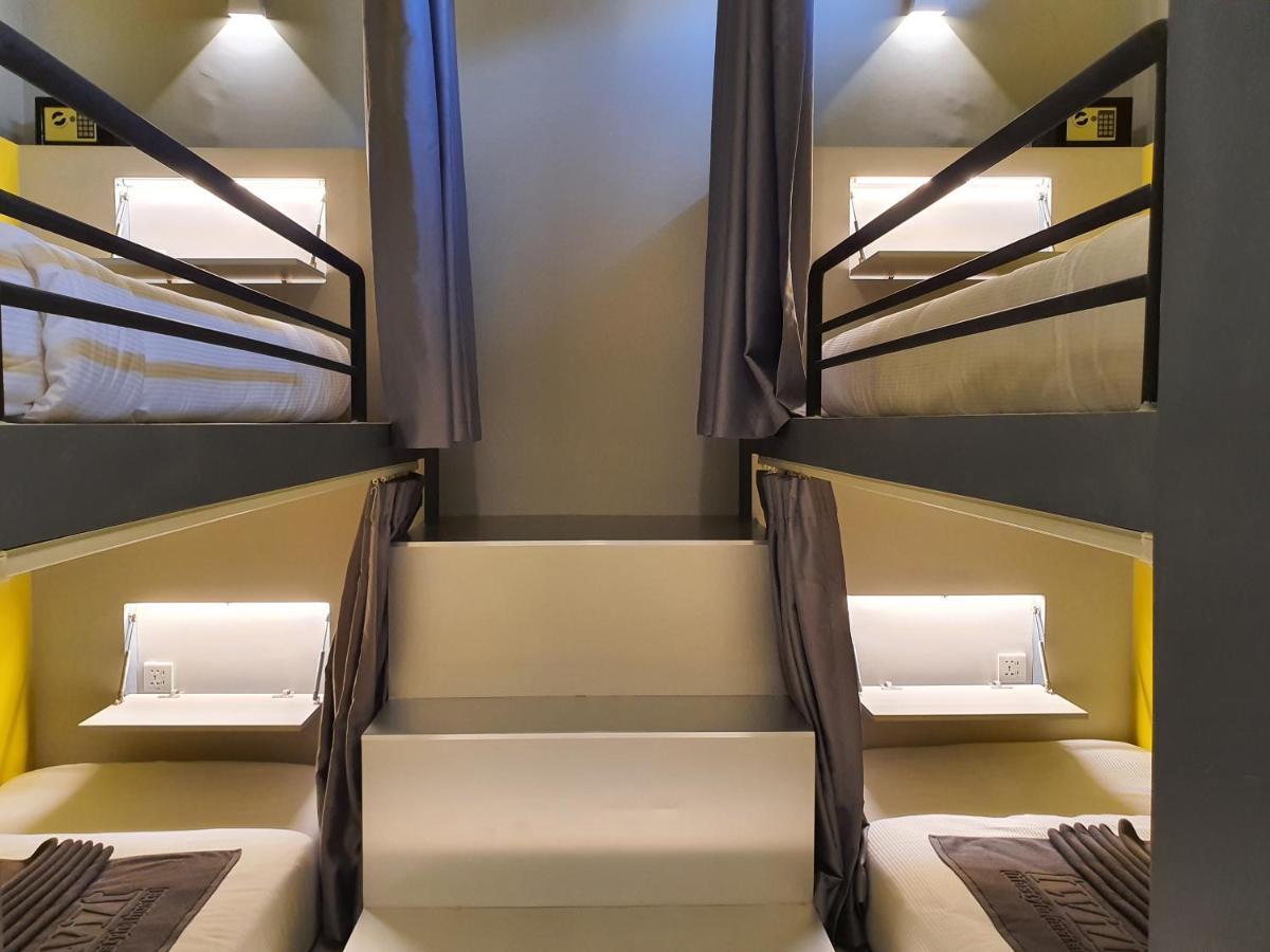 The Twizt - Lifestyle Hostel & Hotel Siem Reap Esterno foto
